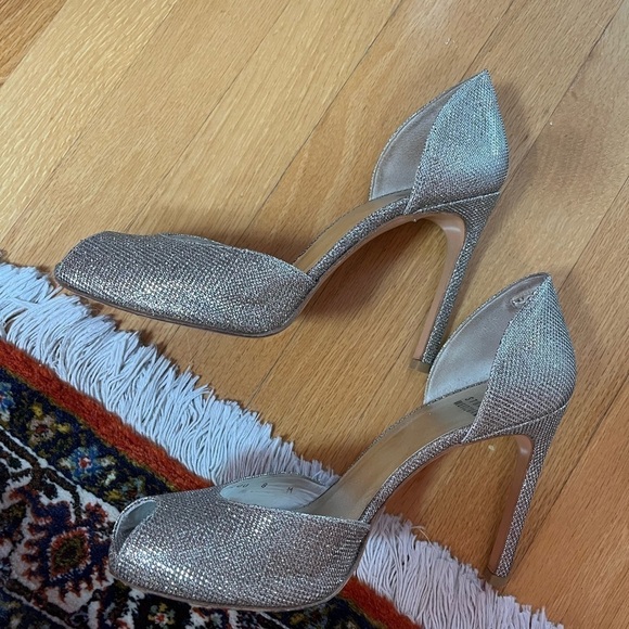 BEAUTIFUL STUART WEITZMAN GLITTER HEELS ✨ - Picture 3 of 11
